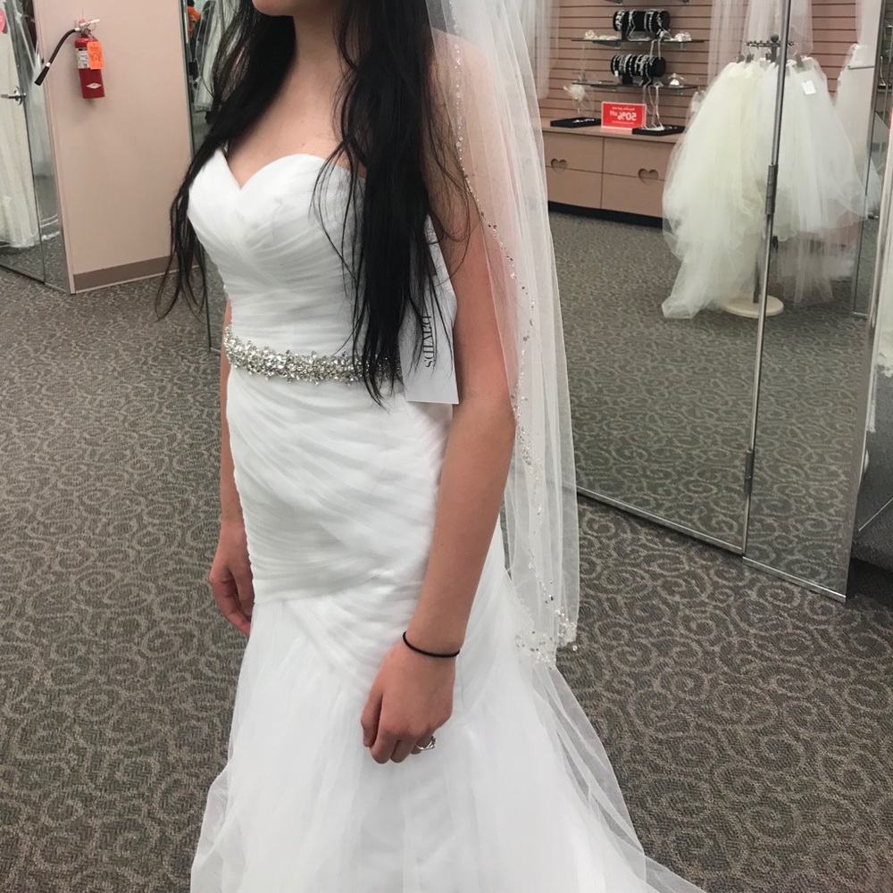 Never worn Wedding dress